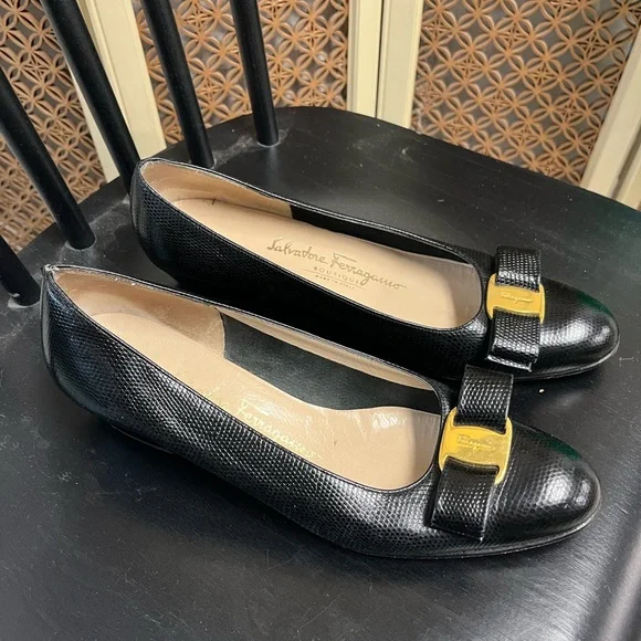 Vintage Ferragamo Vara kitten heels black leather bow pumps 90s classic - Picture 3 of 8